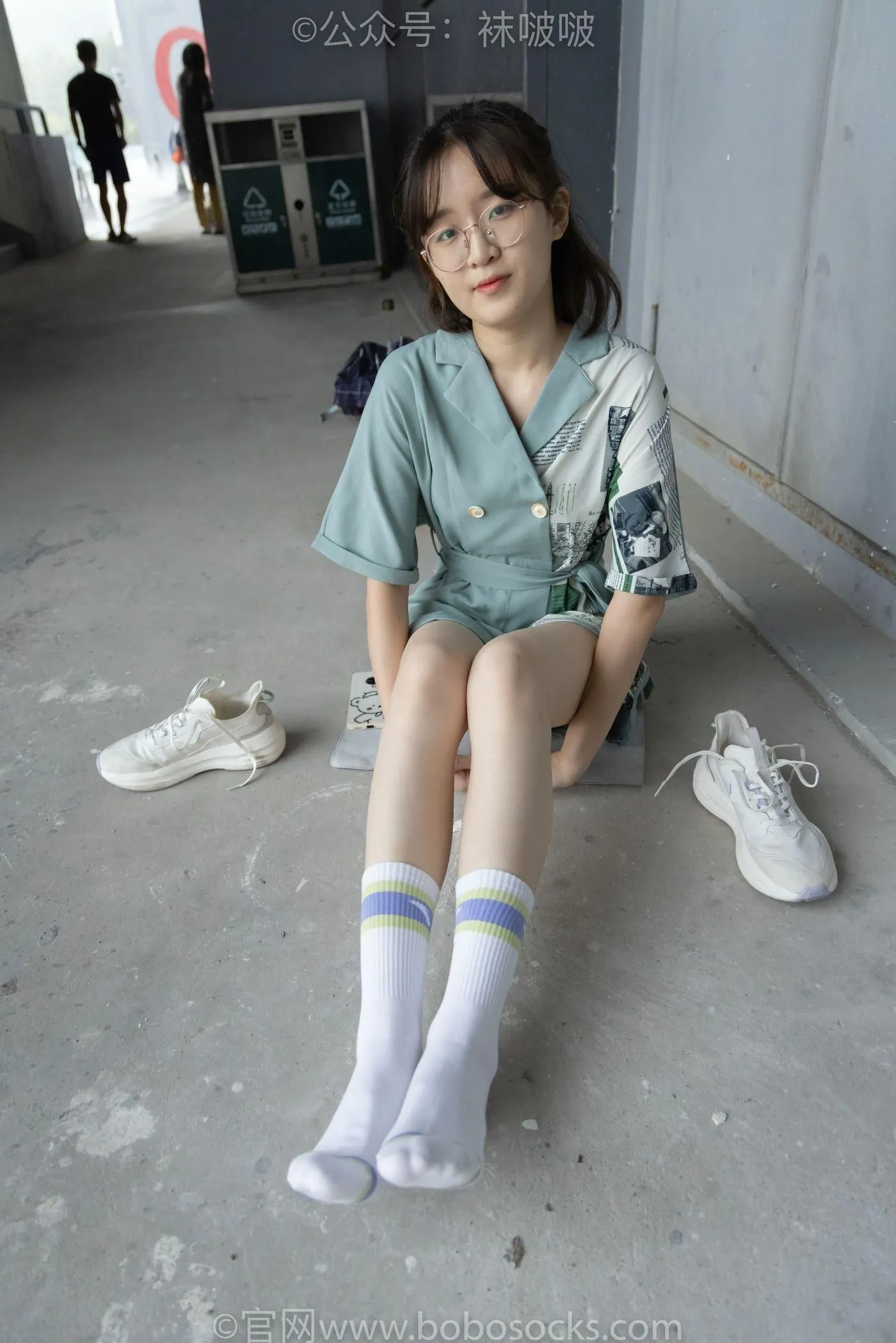 [BoBoSocks袜啵啵]NO.025 熊熊-安踏运动鞋、白色棉袜（踩脏）、裸足 [146P]插图8